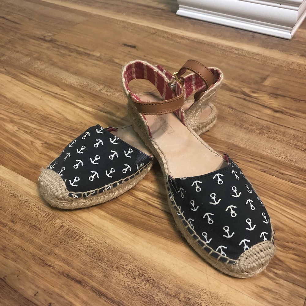 Sperry Top-Sider sandals. 6.5
